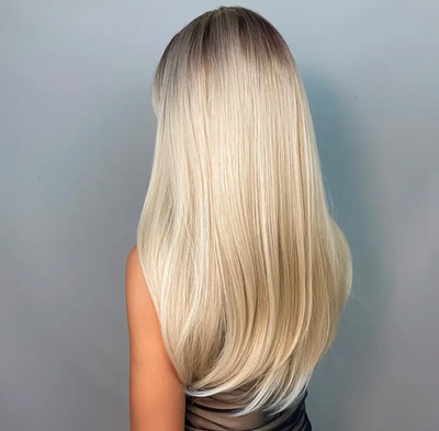 Perruque blonde longue avec frange femme